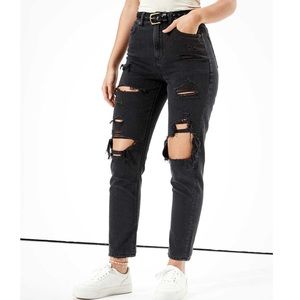 Black ripped mom jeans
